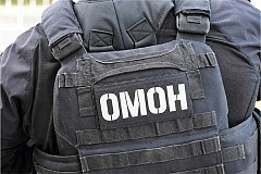 Охрану общественного порядка и безопасности граждан во время футбольного матча обеспечили столичные росгвардейцы